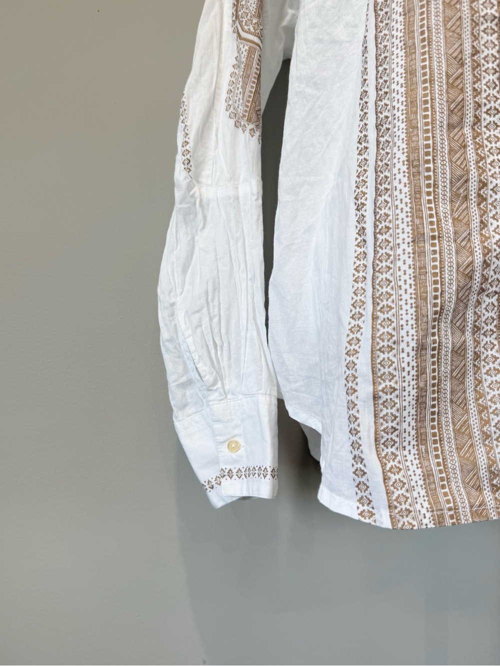 Sundance White & Tan Cotton Western Aztec Button-Up Blouse - Picture 4 of 5